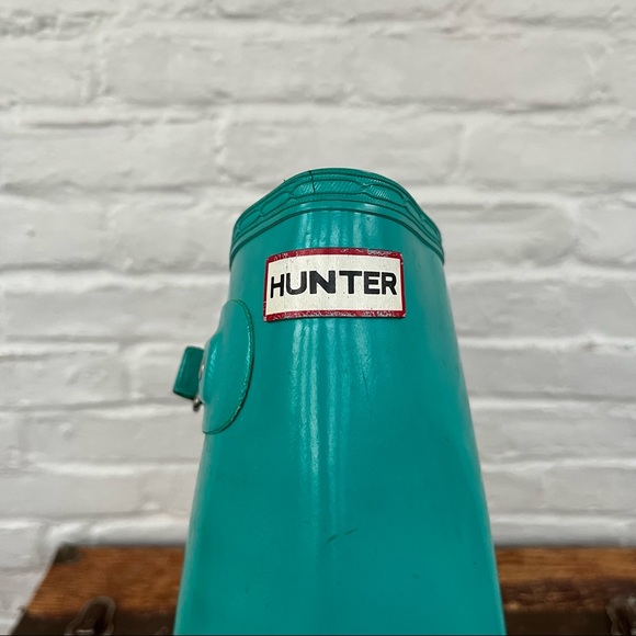 HUNTER Turquoise Tiffany Blue Rain Boots with boot socks - Picture 6 of 11